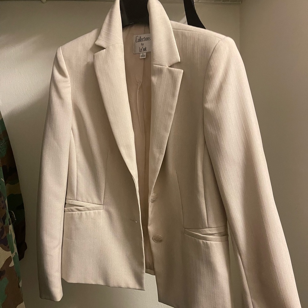 Never worn! Lost tags, Brand new!